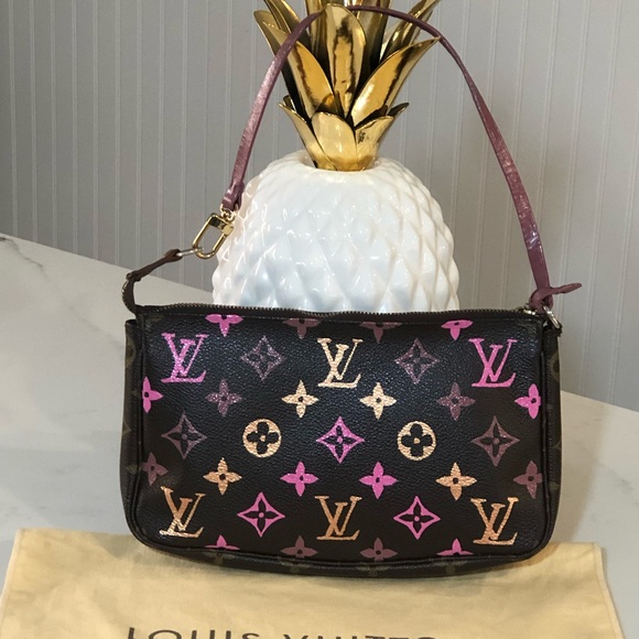SOLD Authentic Louis Vuitton customized pouchette - Picture 4 of 8